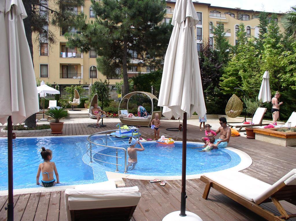 Lvv Palace Apartment Солнечный берег Экстерьер фото